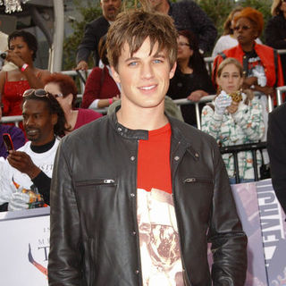 "This Is It" Los Angeles Premiere - Arrivals
