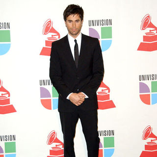 Enrique Iglesias in The 10th Annual Latin GRAMMY Awards - Press Room