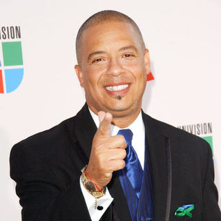 Isaac Delgado; in The 10th Annual Latin GRAMMY Awards - Arrivals