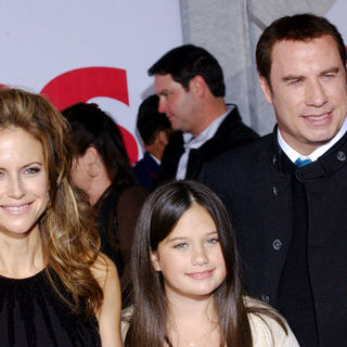 John Travolta, Kelly Preston, Ella Bleu Travolta in "Old Dogs" Los Angeles Premiere - Arrivals