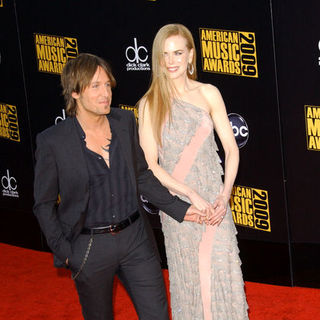 Keith Urban, Nicole Kidman in 2009 American Music Awards - Arrivals