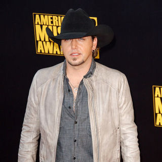 Jason Aldean in 2009 American Music Awards - Arrivals