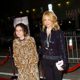Rosanna Arquette;Zoe Sidel; in "Nine" Los Angeles Premiere - Arrivals