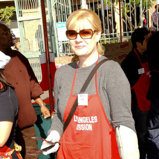 Bonnie Hunt; in 2009 Christmas Eve at The Los Angeles Mission