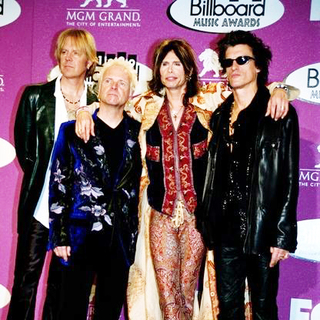Aerosmith in 1999 Billboard Music Awards