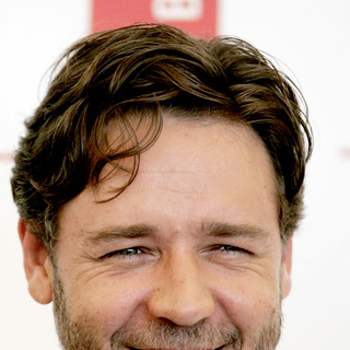 Russell Crowe; in 2005 Venice Film Festival - Cinderella Man Photocall