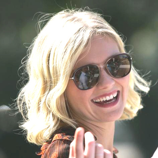 Kirsten Dunst; in 2005 Venice Film Festival - Elizabethtown Photocall