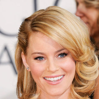 Elizabeth Banks; in 66th Annual Golden Globes - Arrivals