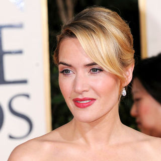 Kate Winslet in 66th Annual Golden Globes - Arrivals