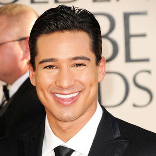 Mario Lopez; in 66th Annual Golden Globes - Arrivals