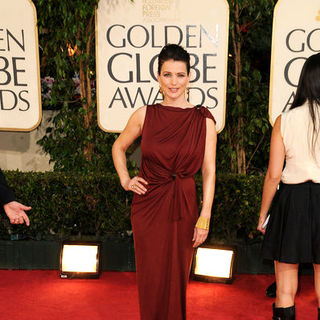 Julia Ormond; in 66th Annual Golden Globes - Arrivals