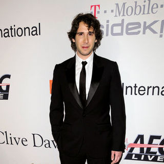 Josh Groban; in 51st Annual GRAMMY Awards - Salute to Icons: Clive Davis - Arrivals