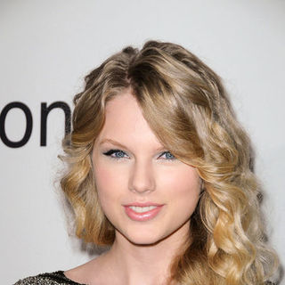 Taylor Swift; in 51st Annual GRAMMY Awards - Salute to Icons: Clive Davis - Arrivals