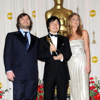 Jack Black;Kunio Kato;Jennifer Aniston; in 81st Annual Academy Awards - Press Room