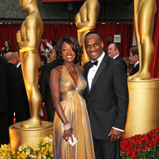 Viola Davis, Julius Tennon in 81st Annual Academy Awards - Arrivals