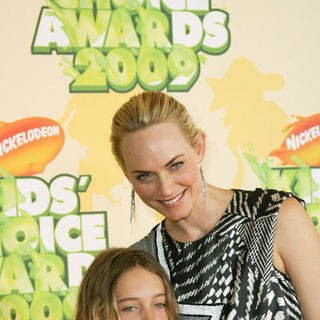 Amber Valletta; in Nickelodeon's 2009 Kids' Choice Awards - Arrivals