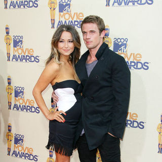 Cam Gigandet;Dominique Geisendorff; in 18th Annual MTV Movie Awards - Arrivals