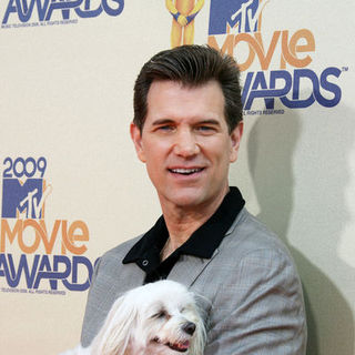 Chris Isaak; in 18th Annual MTV Movie Awards - Arrivals