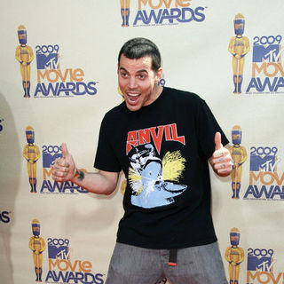 Steve-O in 18th Annual MTV Movie Awards - Arrivals