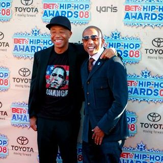 Russell Simmons;Kevin Lyles; in 2008 BET Hip Hop Awards - Arrivals
