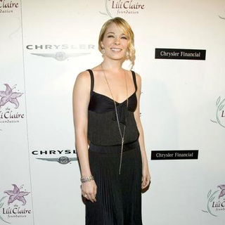 LeAnn Rimes; in 8th Annual Lili Claire Foundation Benefit