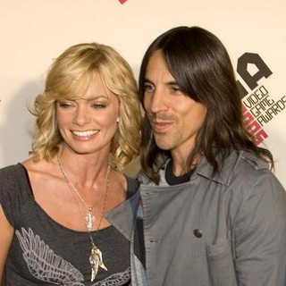 Anthony Kiedis;Jaime Pressly; in 2005 Spike TV Video Game Awards - Arrivals