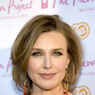 Brenda Strong in The Trevor Project's 8th Annual Cracked Xmas Benefit