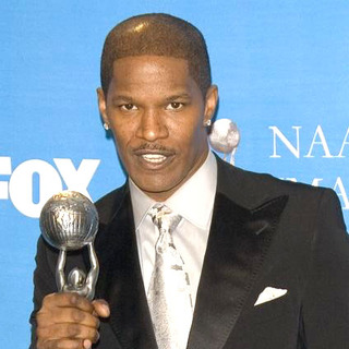 Jamie Foxx; in 37th Annual NAACP Image Awards - Press Room