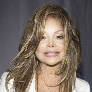 La Toya Jackson in Mercedes-Benz Fall 2006 L.A. Fashion Week at Smashbox Studios - Day 5 - Arrivals