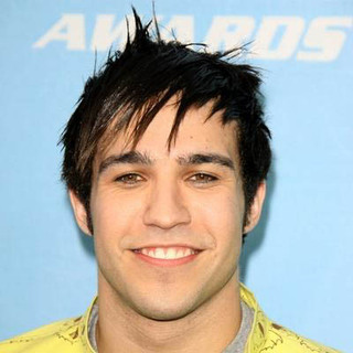 Fall Out Boy; in 2006 MTV Movie Awards - Arrivals