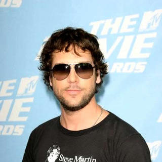 Dane Cook in 2006 MTV Movie Awards - Arrivals