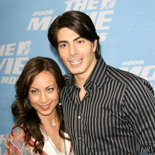 Brandon Routh;Courtney Ford; in 2006 MTV Movie Awards - Arrivals