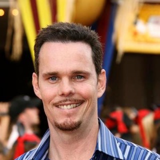Kevin Dillon; in Pirates Of The Caribbean: Dead Man's Chest World Premiere - Arrivals