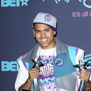 Chris Brown; in 2006 BET Awards - Press Room