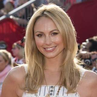 Alana Curry; in PIRATES OF THE CARIBBEAN: AT WORLD'S END World Premiere