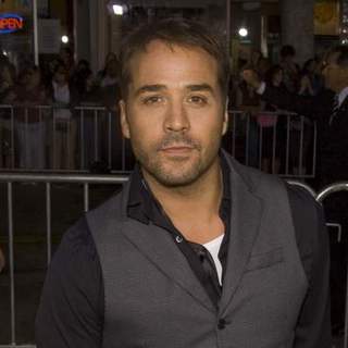 Jeremy Piven; in The Kingdom Los Angeles Premiere