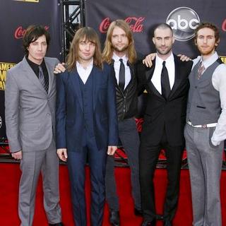 2007 American Music Awards - Red Carpet