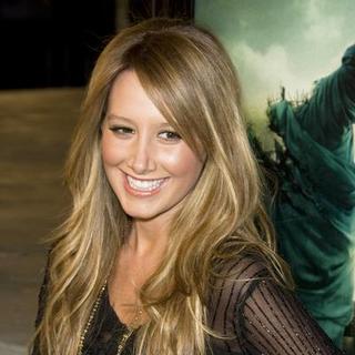 Ashley Tisdale; in "Cloverfield" Los Angeles Premiere - Arrivals