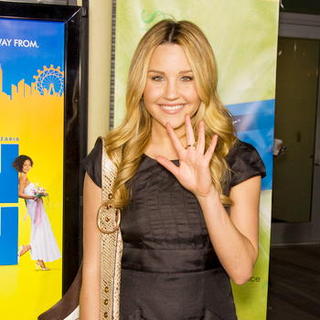 Amanda Bynes; in "Run Fatboy Run" Los Angeles Premiere - Arrivals