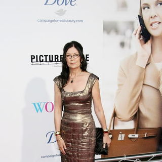 Victoria Pearman; in "The Women" Los Angeles Premiere - Arrivals
