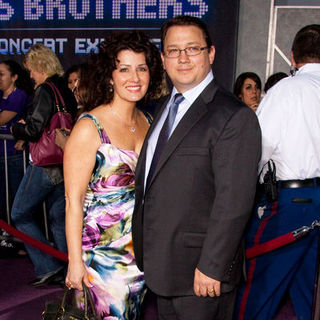 Denise Jonas;Paul Jonas; in "Jonas Brothers: The 3D Concert Experience" World Premiere - Arrivals