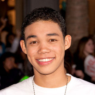 Roshon Fegan; in "Jonas Brothers: The 3D Concert Experience" World Premiere - Arrivals