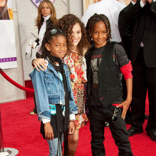 Jaden Smith, Madison Pettis, Willow Smith in "Hanna Montana: The Movie" World Premiere - Arrivals