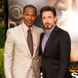 Jamie Foxx, Robert Downey Jr. in "The Soloist" Los Angeles Premiere - Arrivals