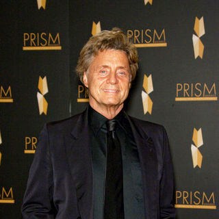 Shadoe Stevens; in 2009 PRISM Awards - Arrivals