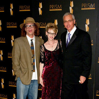 Bob Forrest;Dr. Drew Pinsky;Shelly Sprague; in 2009 PRISM Awards - Arrivals