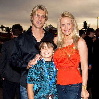 Gena Lee Nolin;Cale Hulse; in "X-Men Origins: Wolverine" World Premiere - Arrivals