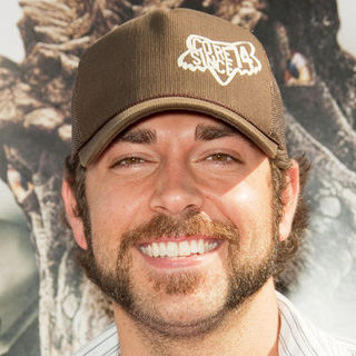 Zachary Levi; in "Land of the Lost" Los Angeles Premiere - Arrivals