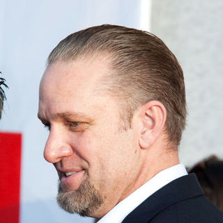 Jesse James; in "The Proposal" Los Angeles Premiere - Arrivals