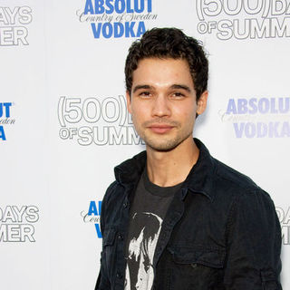 Steven Strait; in "500 Days of Summer" Los Angeles Premiere - Arrivals
